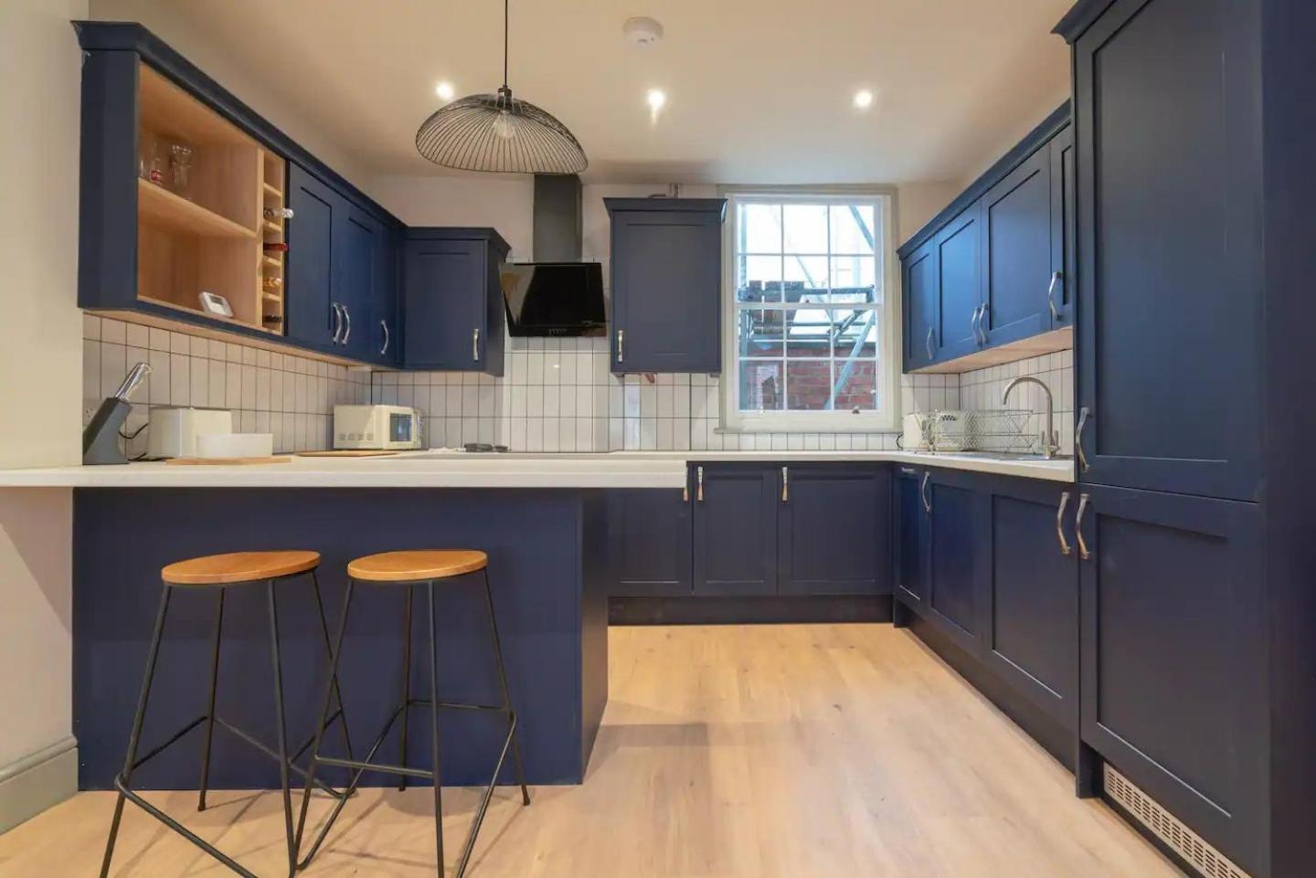 Pass The Keys Stylish Grade II Listed House Cheltenham Exterior foto
